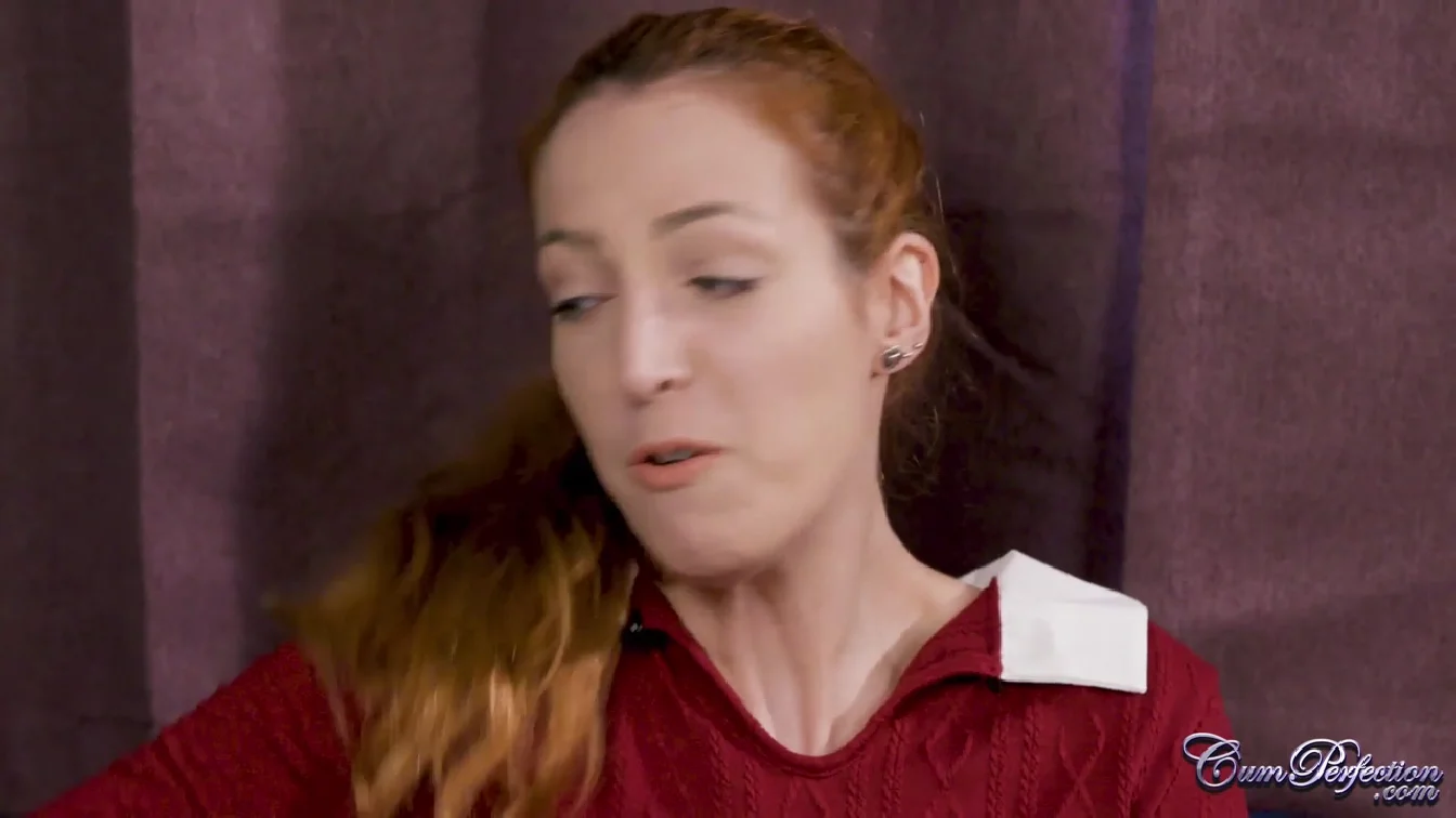 Liz Rainbow Fan Facial XXX
